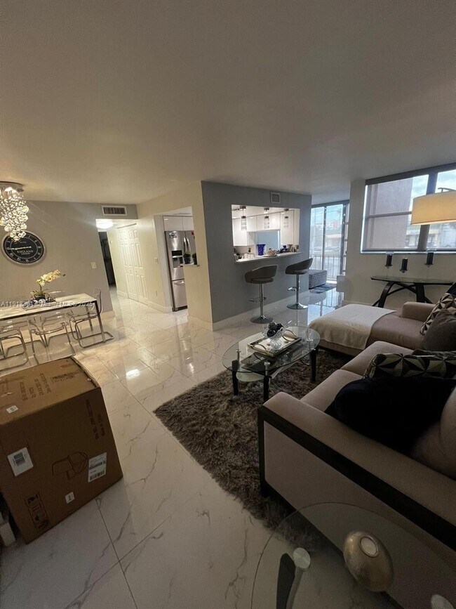 Foto del edificio - 9410 W Flagler St