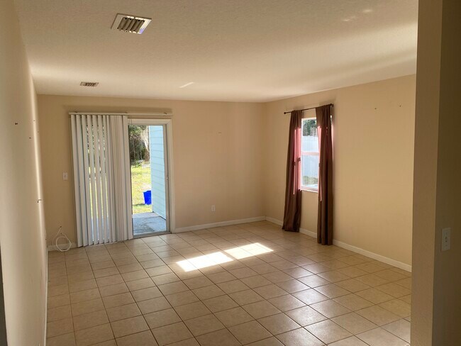 Foto del edificio - 2829 Nordman Ave