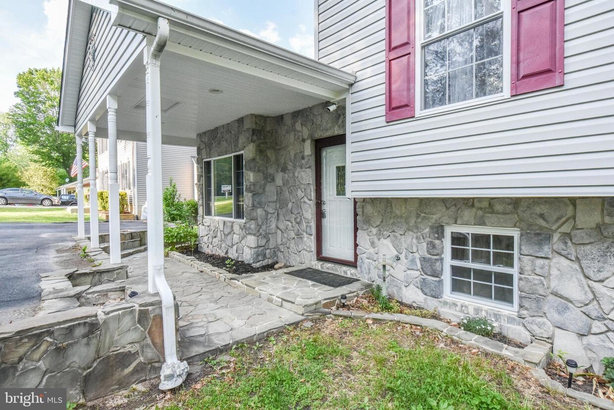 11420 Redlands Rd, Lusby, MD 20657 House Rental in Lusby, MD