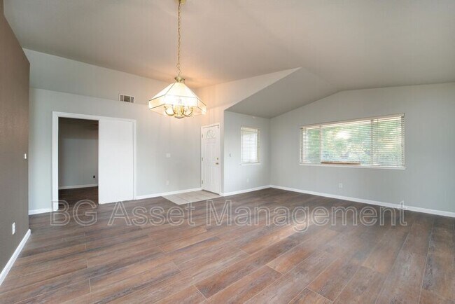 Foto del edificio - 5409 Piute Way