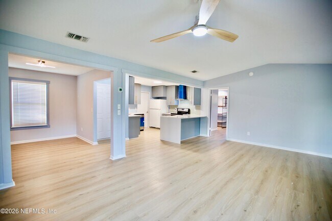 Building Photo - 3542 Sheldrake Dr