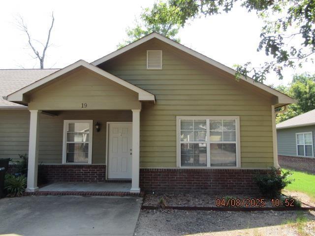 Foto principal - 1410 Robins St