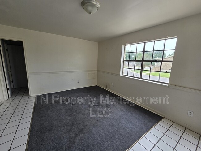 Building Photo - 200 Rue Basin