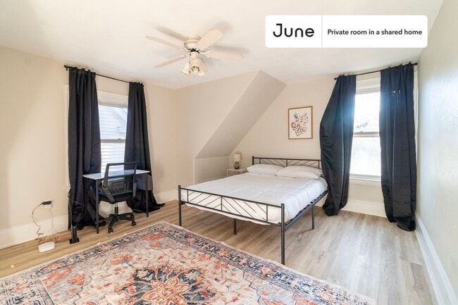 Private bedroom in 3 bed/1 bath Home - Private bedroom in 3 bed/1 bath Home
