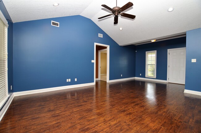 Building Photo - 2783 Rabbit Ridge Run