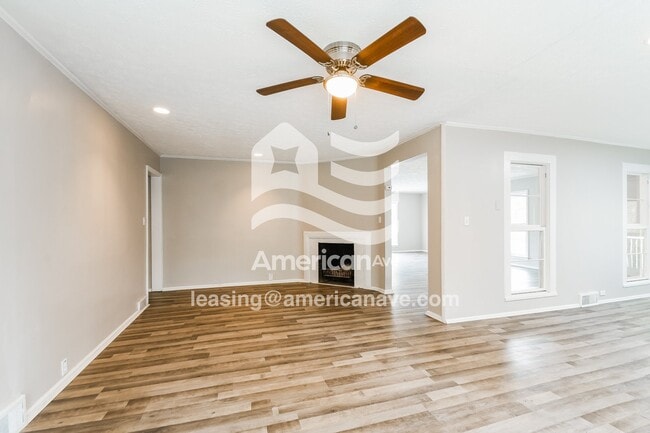 Building Photo - 1030 Crane Ct