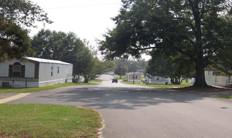 Building Photo - Twin Oaks Mobile Home Park