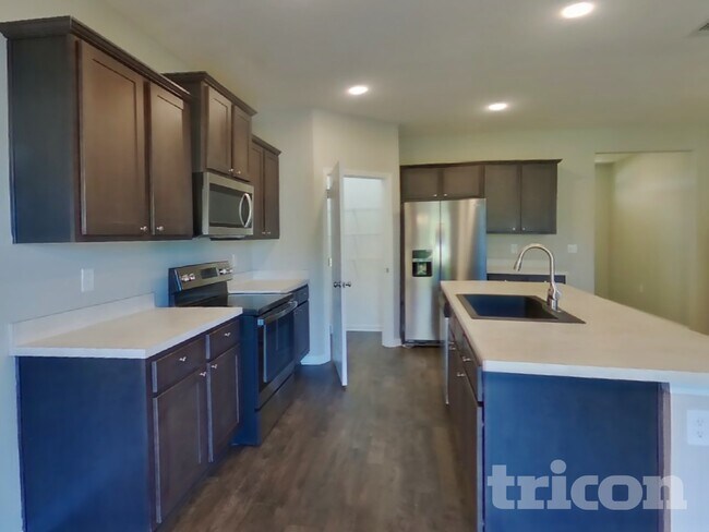 Foto del edificio - 15669 Palfrey Chase Dr