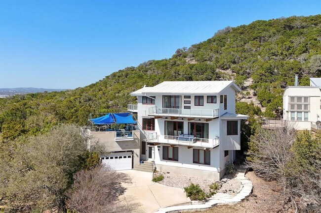 Foto del edificio - 14020 Lakeview Dr