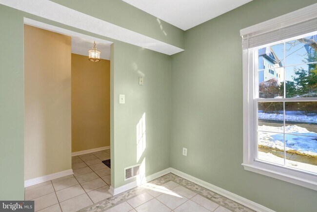 Foto del edificio - 5759 Independence Cir