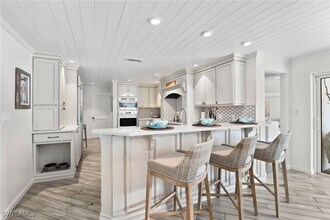 Building Photo - 3737 Crayton Rd