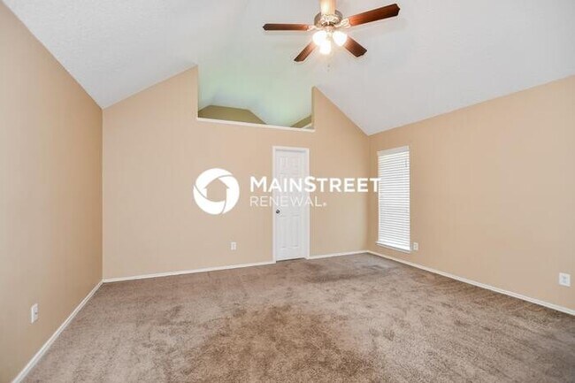 Building Photo - 3 Bedroom Pet-Friendly Home in Mesquite, TX with Main Street Renewal