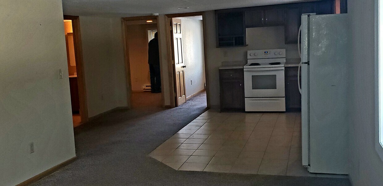 Kitchen - 9691 E 265th St