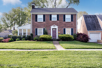 Building Photo - 2418 Brighton Dr