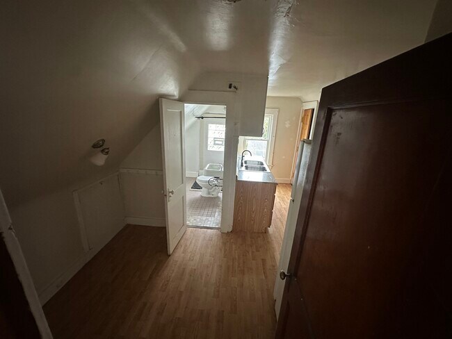Cocina/comedor - 1304 W 102nd St