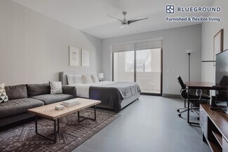 Building Photo - 5100 Wilshire Blvd