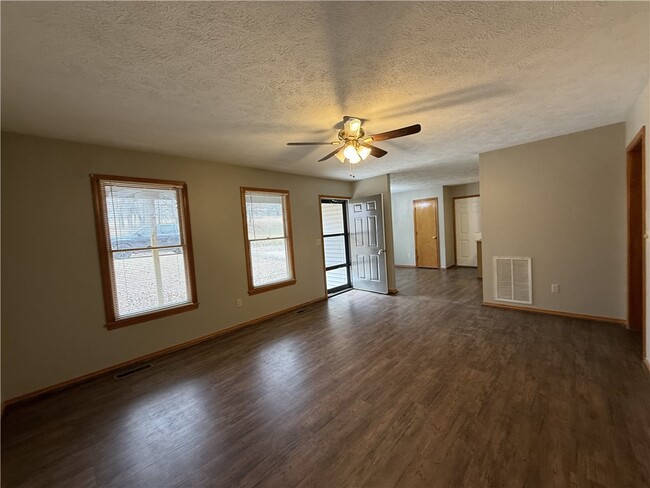 Building Photo - 3601 Antique Ct