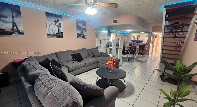 Foto del edificio - 1145 W 42nd St