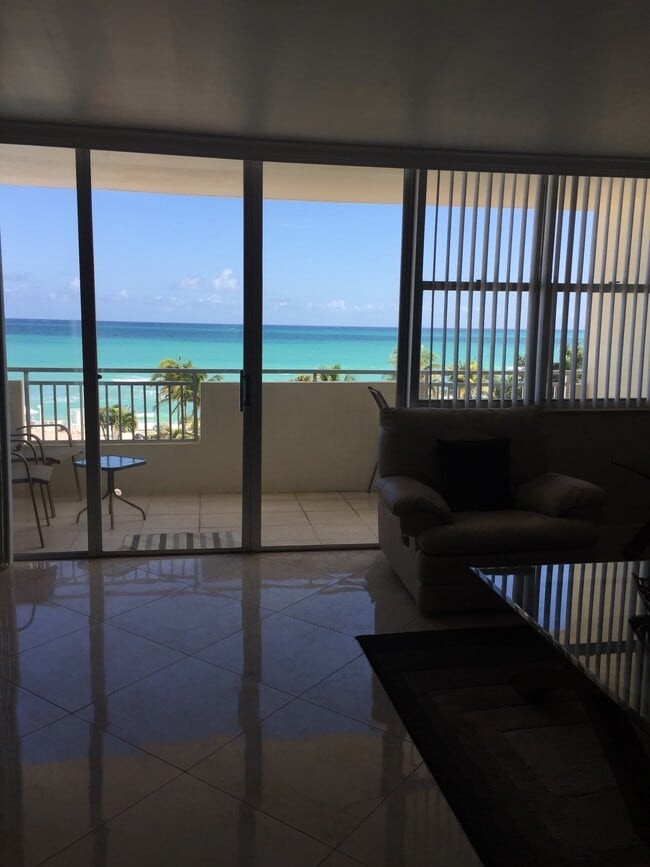 Building Photo - 3180 S Ocean Dr