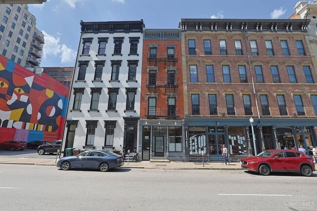 Photo - 1121 Walnut Street Apartment