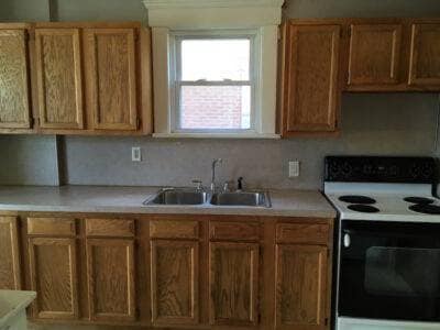 Building Photo - 142 Broad Ave NW