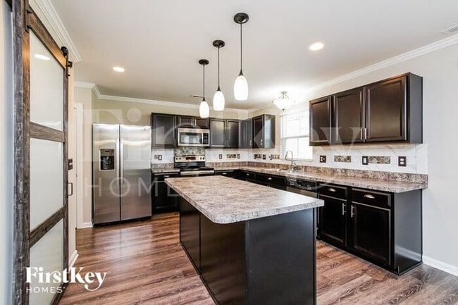 Foto del edificio - 363 Fieldspar Ln