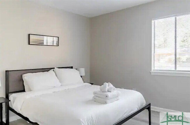 Foto del edificio - 213 Honey Ln Cir