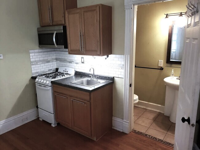 Foto del edificio - 1203 Chandler St