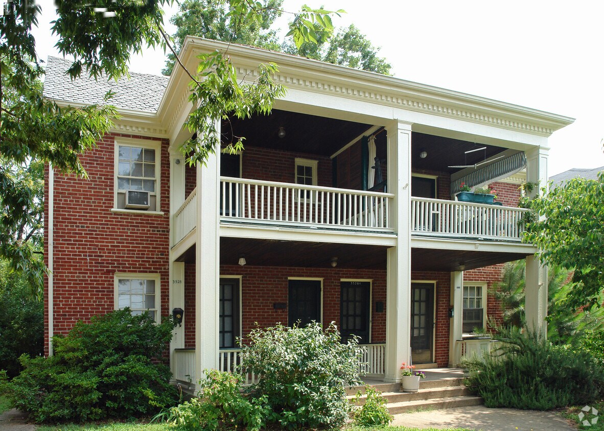 Primary Photo - 3526-3528 Floyd Ave