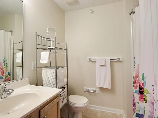 Foto del edificio - 3000 Centennial Woods Dr