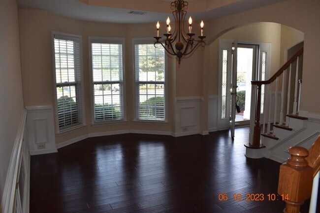 Building Photo - 2689 Heritage Oaks Cir
