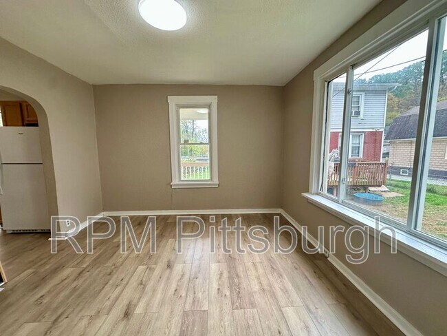 Foto del edificio - 102 Ivy St