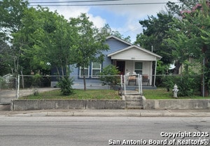 Building Photo - 1611 E Carson St