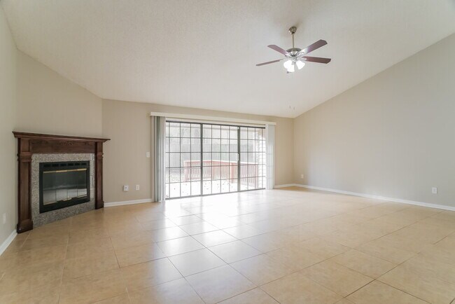 Building Photo - 11284 Southbury Pl