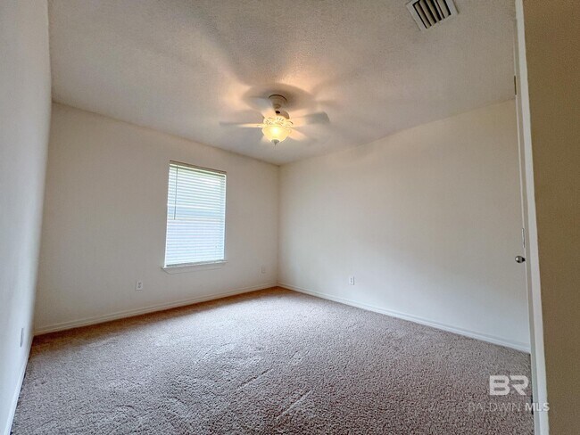 Foto del edificio - 104 Kemper Ln