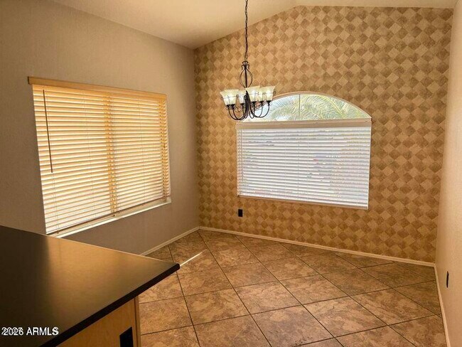 Foto del edificio - 3518 W Charlotte Dr