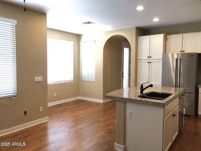 Foto del edificio - 2921 N 48th St