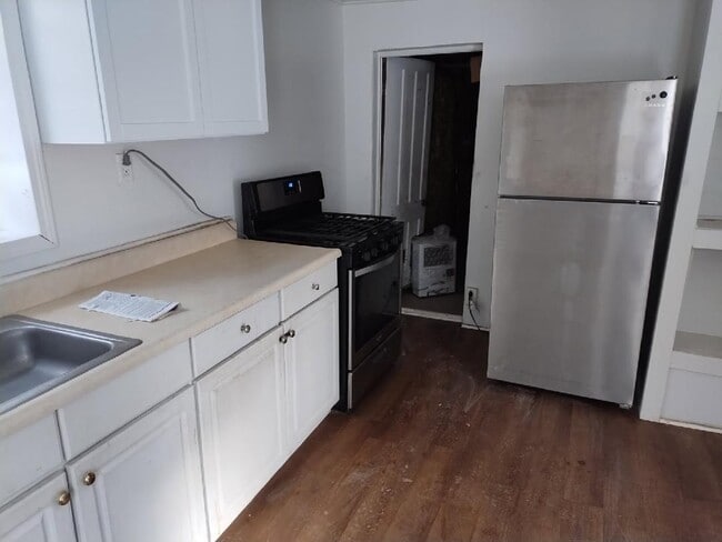 Kitchen - 3 Church St