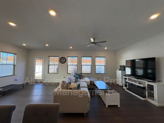 Building Photo - 154 S Finley Lndg Pkwy