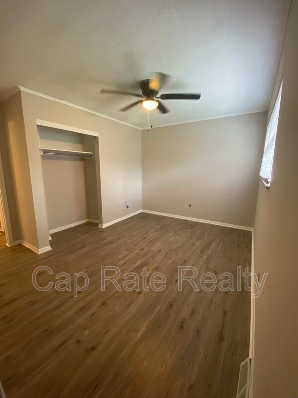 Foto del edificio - 1226 Parkview Dr