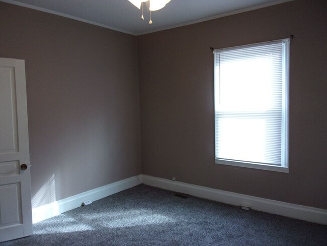 Building Photo - 2 Bedroom 1 Bath Home with Additional Room in Downtown Rock Hill