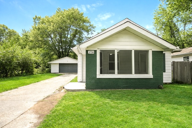 Photo - 3750 N Kercheval Dr House