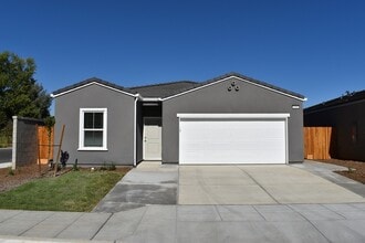 Building Photo - 4486 N San Clemente Ave