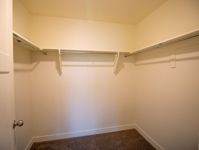 Building Photo - 7487 Geraint St