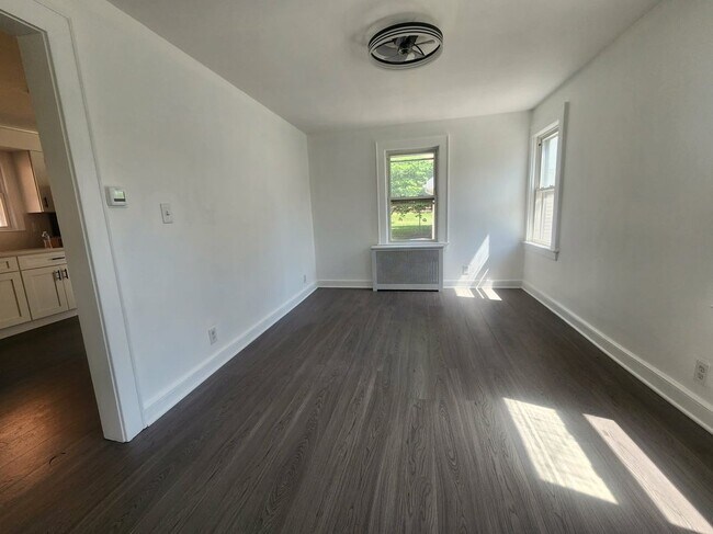 Foto del edificio - 149 E Passaic Ave