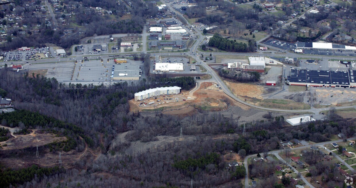 Aerial Photo - The Lodge at Hickory
