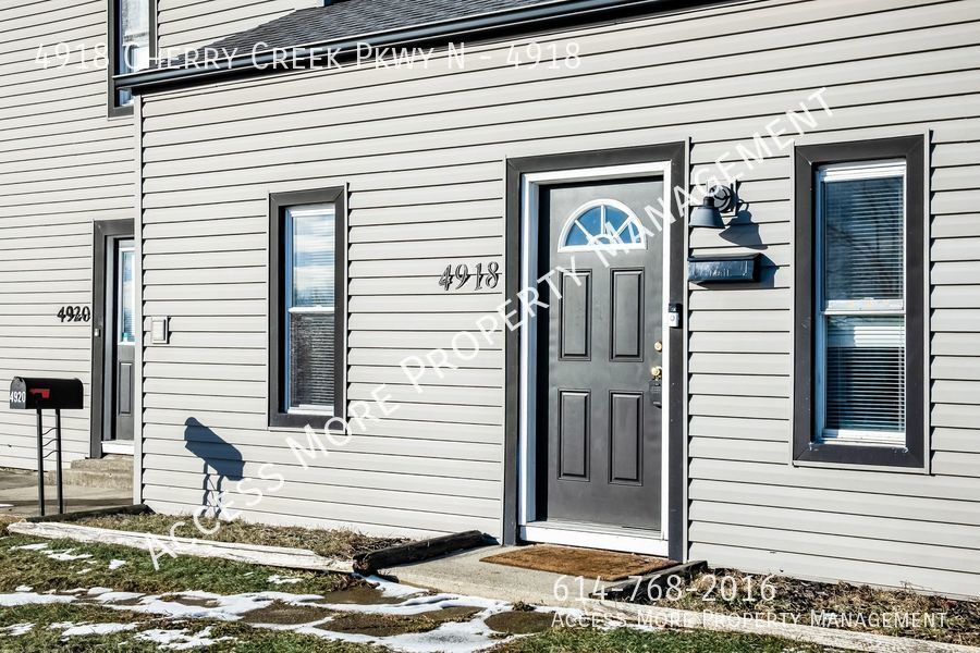 Primary Photo - AWESOME LOFT 3 BED DUPLEX WITH YARD - SOUT...