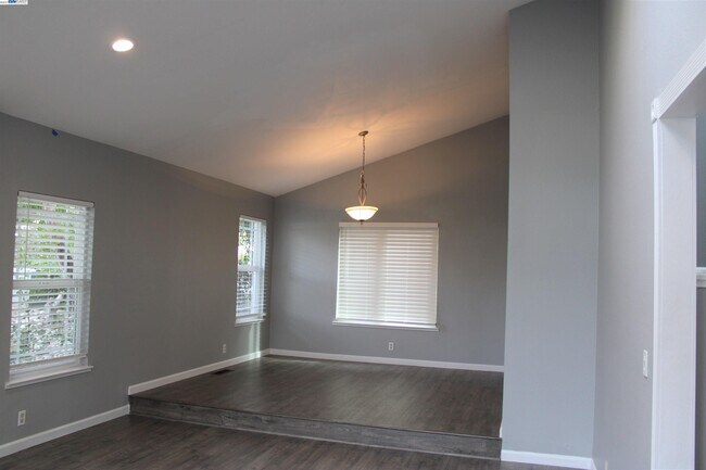 Foto del edificio - 997 Scorpion Pl