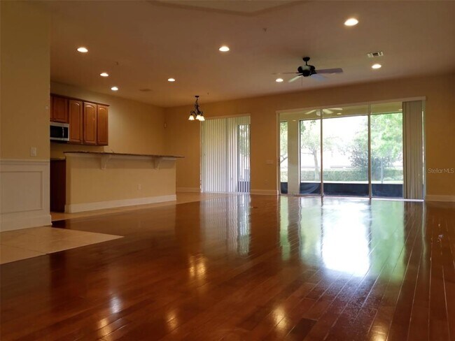 Building Photo - 6372 San Lazaro Ct