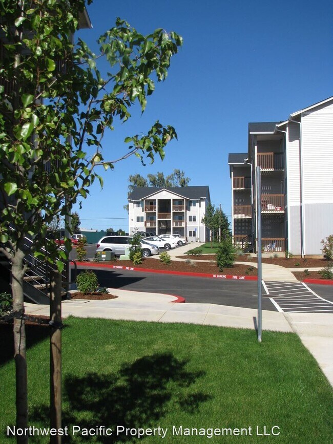 Foto del edificio - 481 E Ellendale Ave